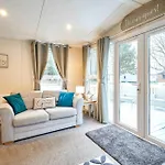 Springwood With Hot Tub York