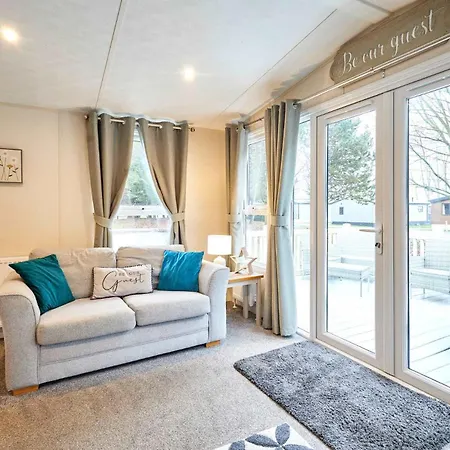 Springwood With Hot Tub York
