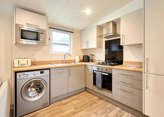 Springwood With Hot Tub