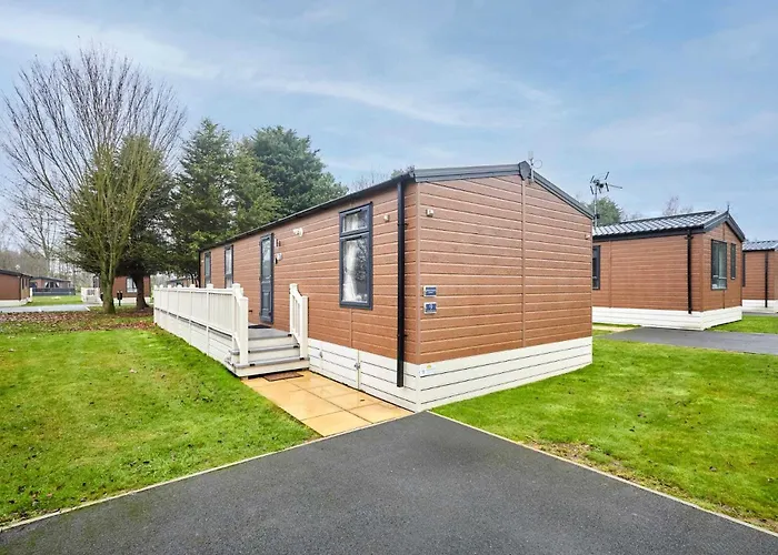 Springwood With Hot Tub Hébergement de vacances