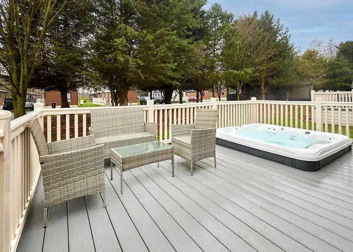 Hébergement de vacances Springwood With Hot Tub *